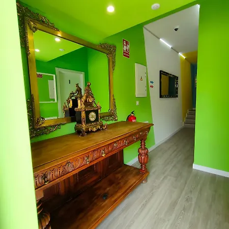 Apartamentos Megaleon Segovia Buitenkant foto